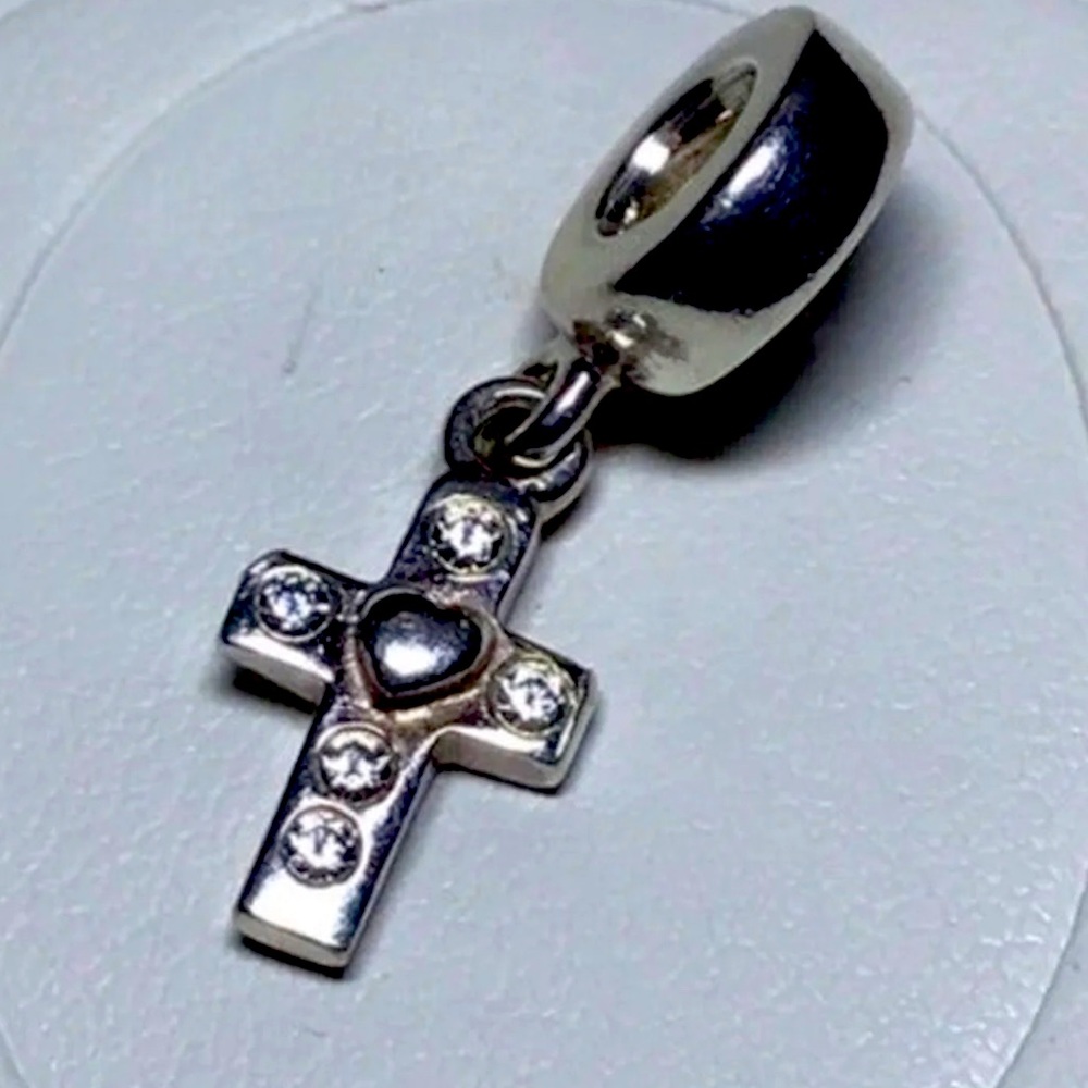Pandora ***mint*** retired Dangle Cross 925 Authentic Guaranteed